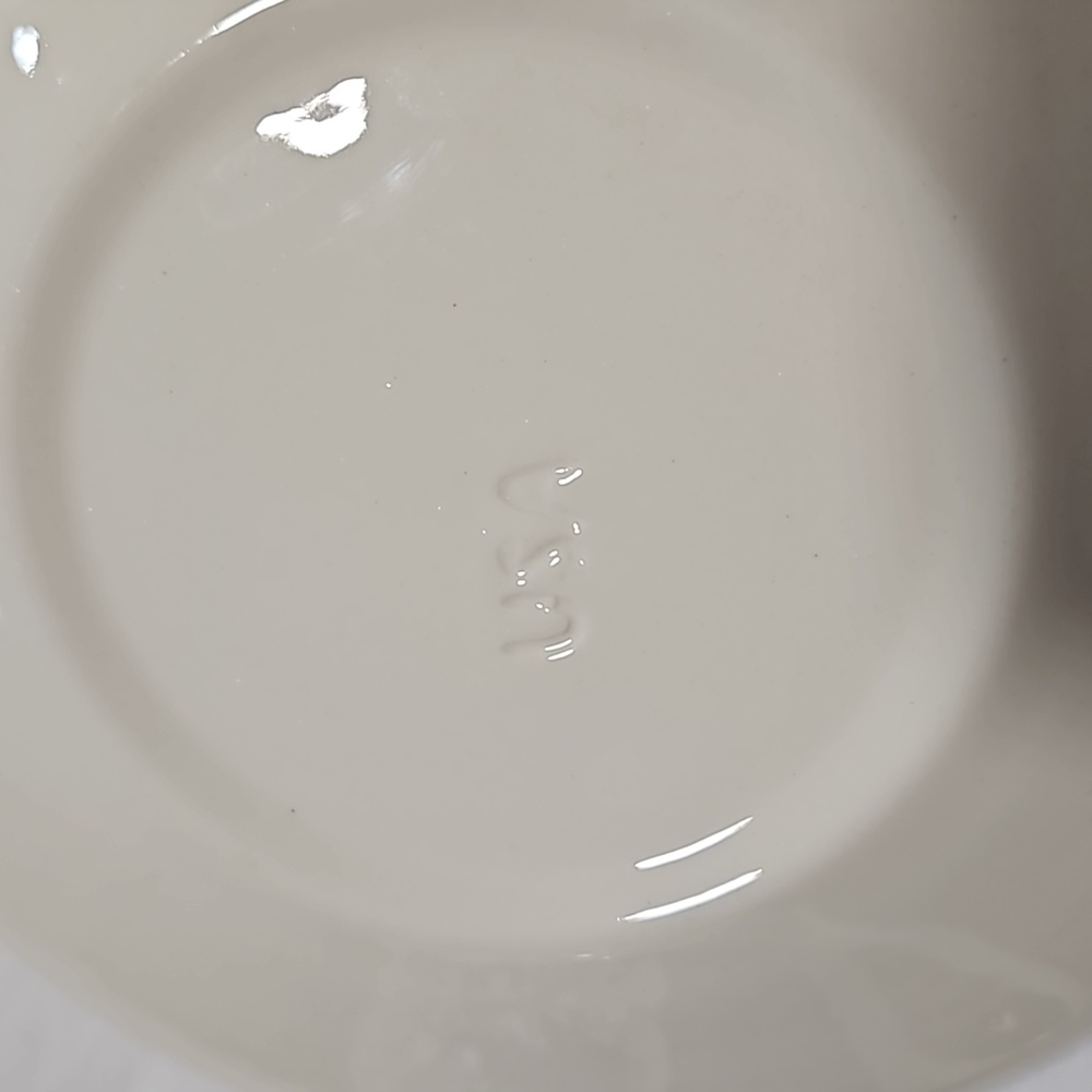 2 VTG Currier and Ives Tea Cups and Saucers - Picture 9 of 13